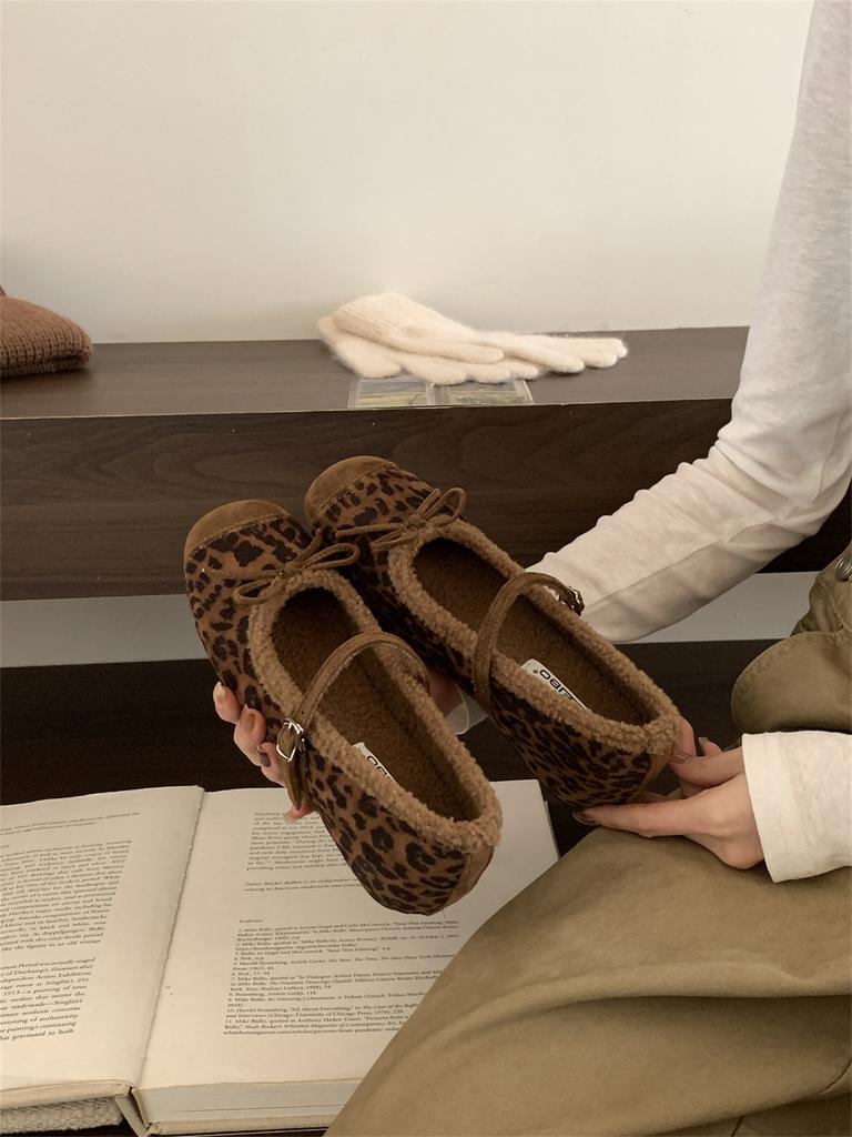 French Flat-bottomed Leopard Print Mary Jane Single Shoes Women's 2025 New Autumn and Winter Bow Versatile Velvet Ballet Shoes