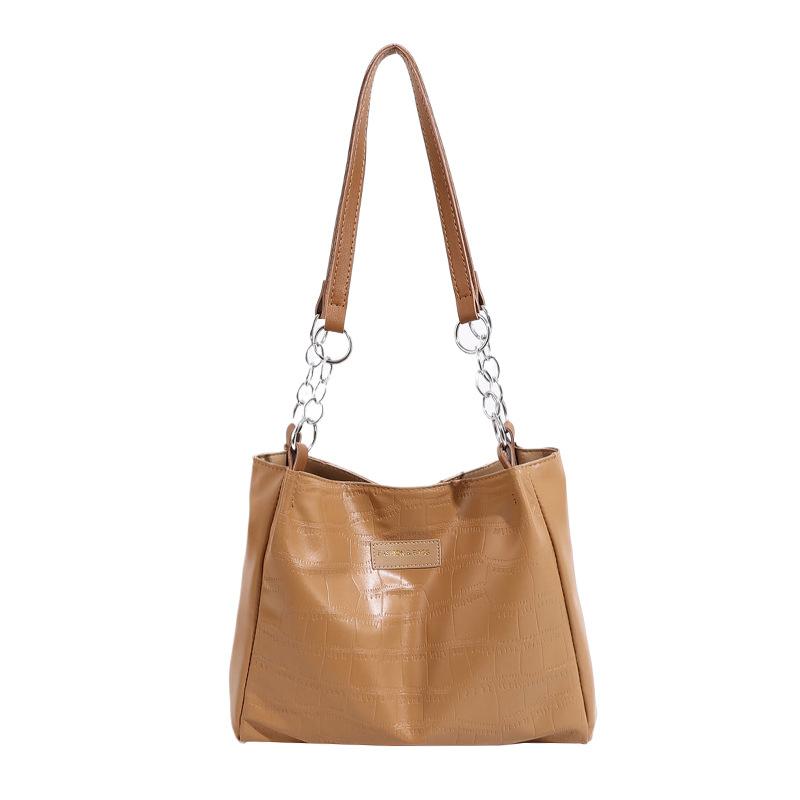 

Soft-faced large-capacity retro versatile ins handbag 2024 early spring new shoulder underarm bag temperament tote bag хакі