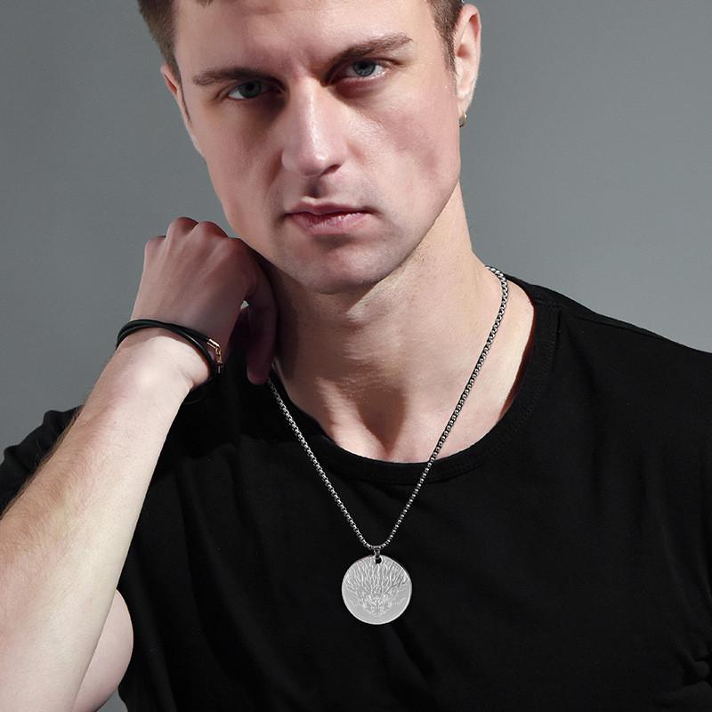 Exquisite Titanium Steel Round Pendant Necklace For Men And Women With Dragon Design