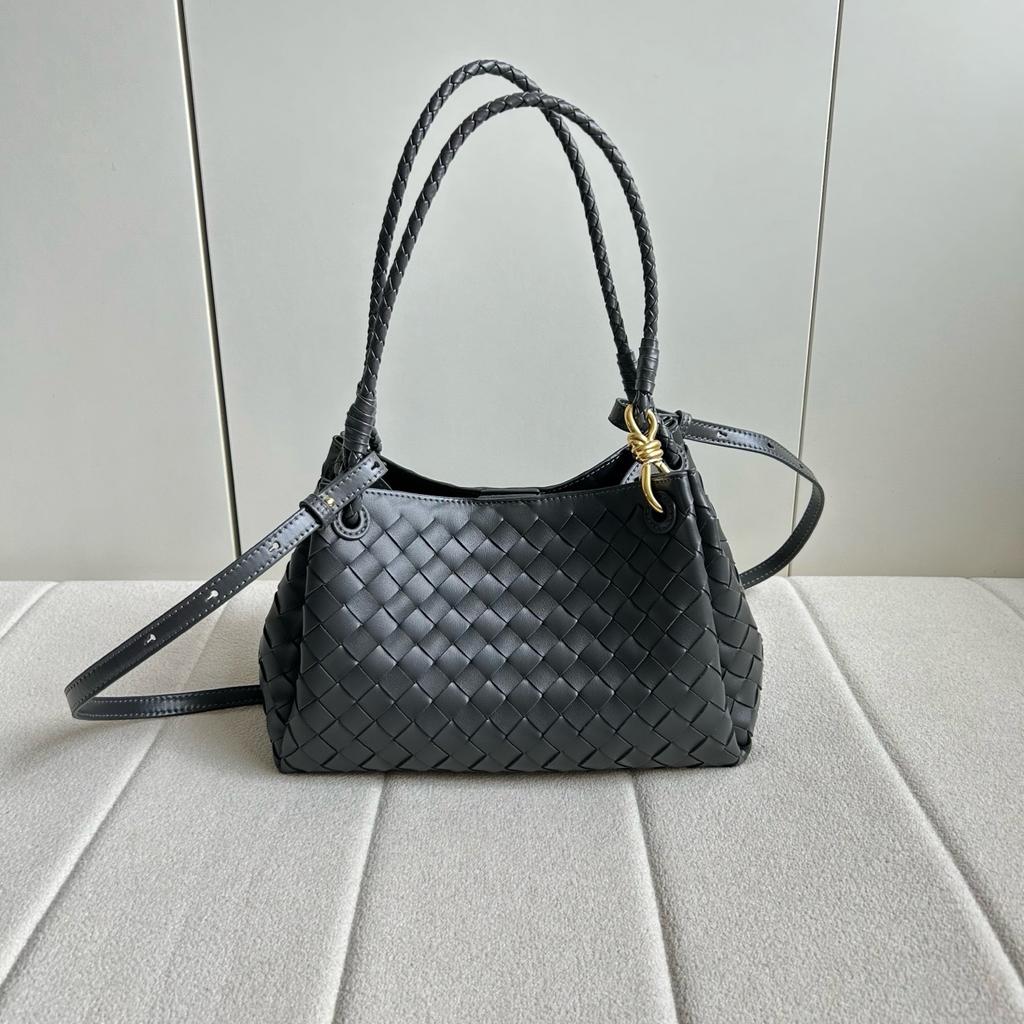 2025 Nuovo design di nicchia borsa a tracolla singola sotto l'ascella borsa da pendolare grande capacità borsa a tracolla alla moda versatile