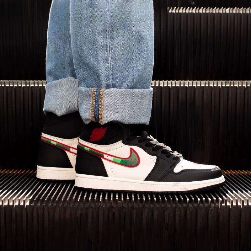Jordan 1 Retro Vysoké Sports Illustrated Zrodila se hvězda GS 575441-015