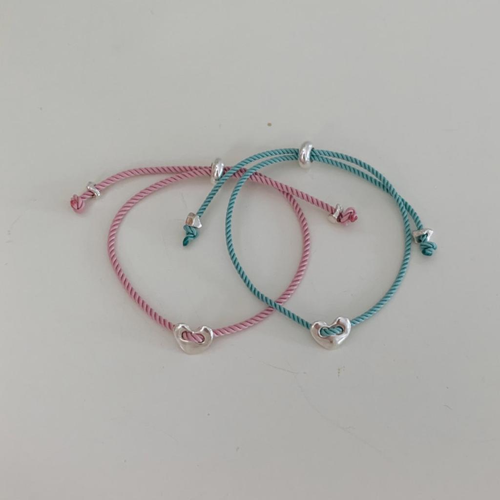 Fashionable Heart Bracelet Adjustable Drawstring Bracelet Alloy Material Suitable for Daily Life and Special Occasion