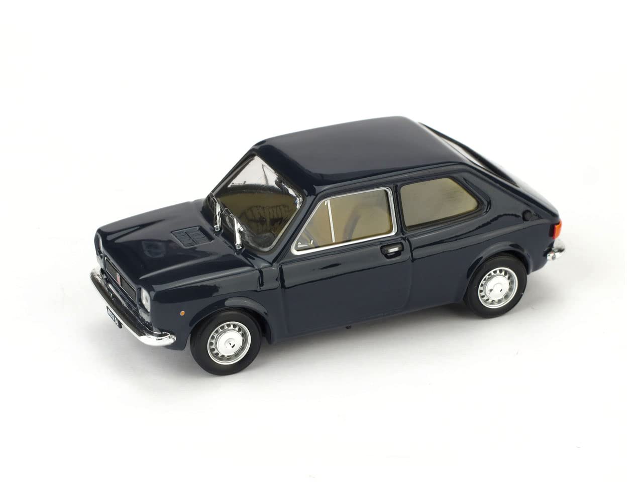 

Блюм Фиат 127 1А 1971 Темно-синий 50-летний юбилей BRUMM FIAT 127 1A СЕРИЯ 1971 ТЕМНО-СИНИЙ 1/43 [Б/у] темно-синий