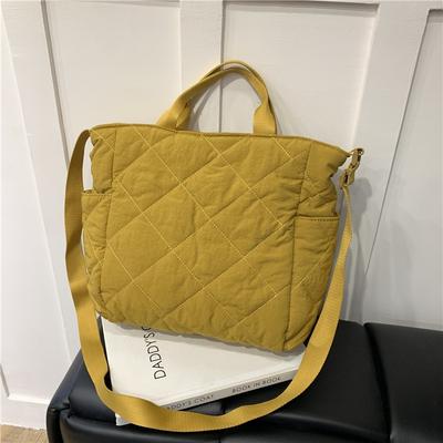 Going Out for Leisure Large Capacity Rhombus Cotton Bag New Women's Bag Fashion Commuter Shoulder Messenger Bag Portable Tote Bag