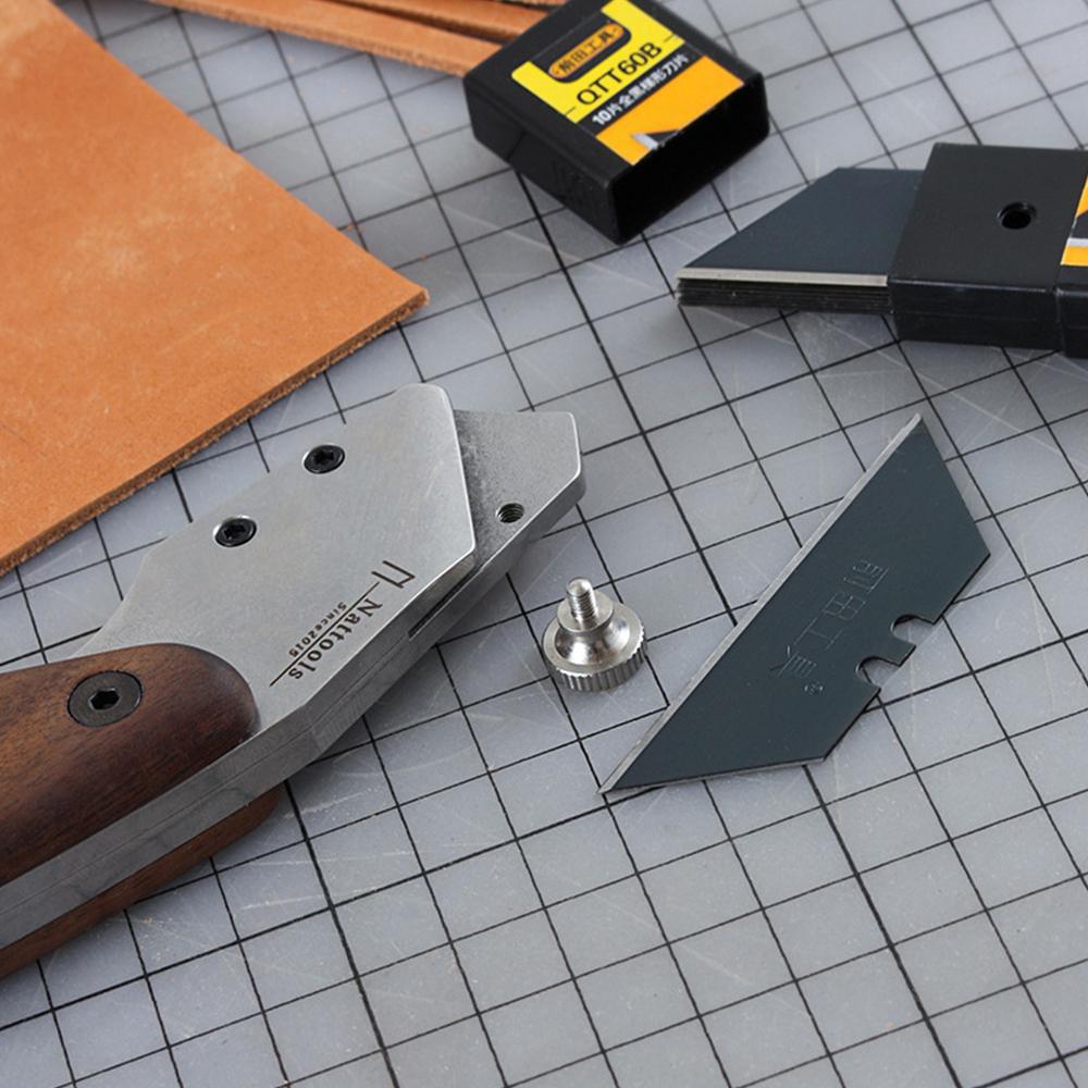 1Pcs Nat Handmade DIY Cutting Knife Sharp Blade Stainless Steel Leather Cutting Tools Walnut Handle Advanced Leather Making Tool