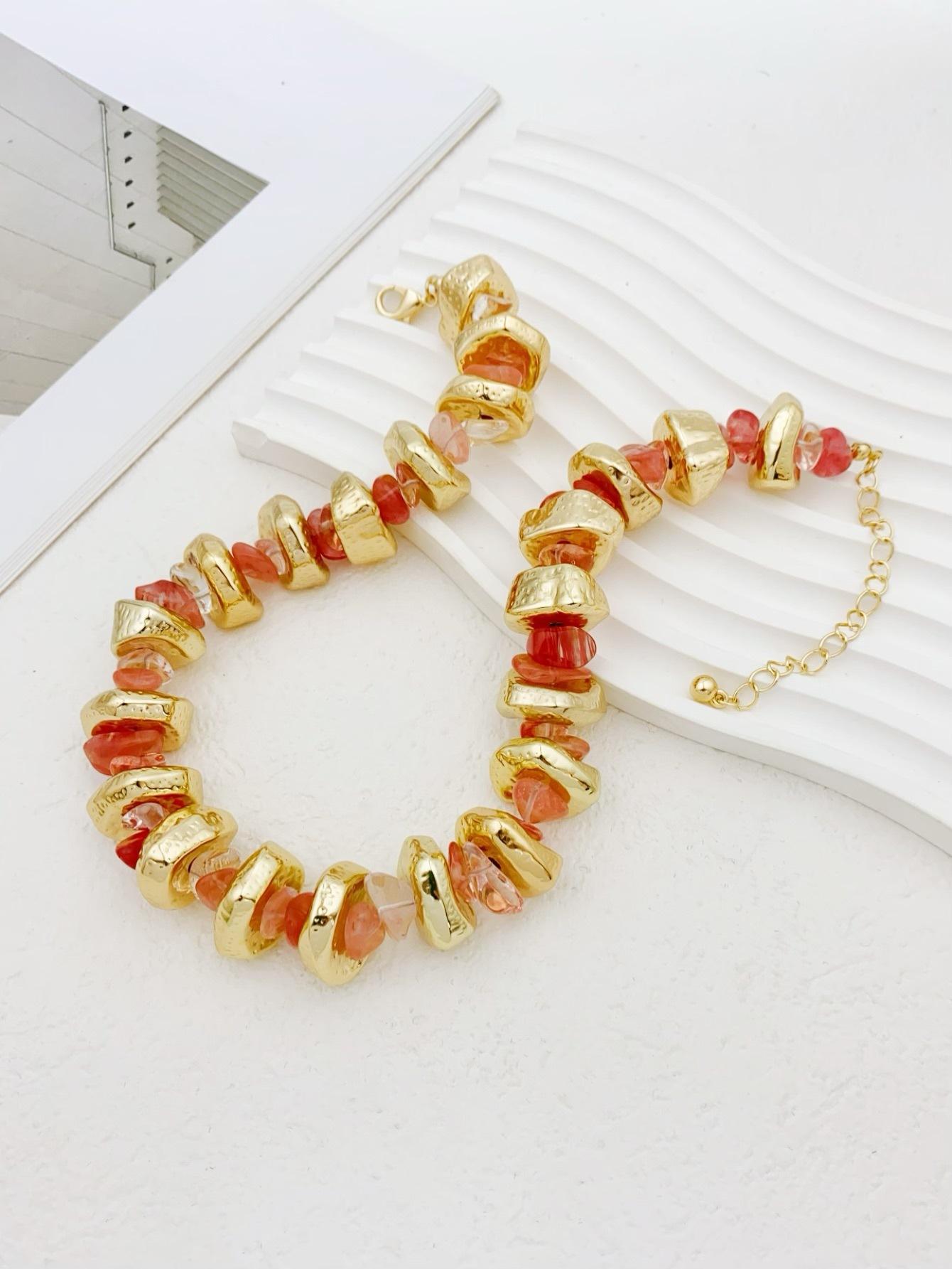 

Bohemian Irregular Crushed Stone Special-shaped Bracelet,Bohemian Turquoise & Coral Beaded Bracelet, Gold Plated Chunky Stone Statement Bracelet рожевий
