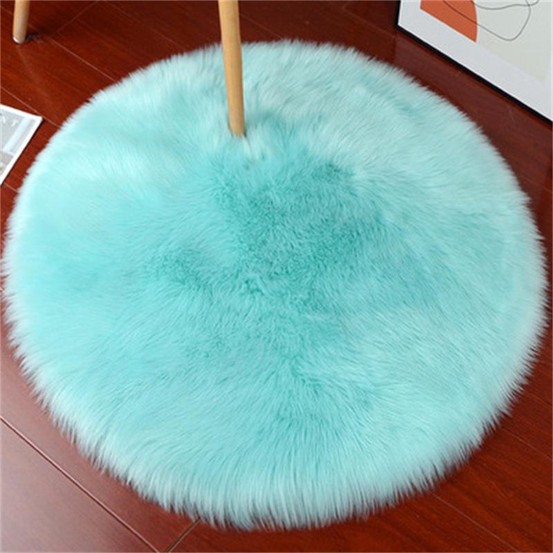 Round Fluffy Velvet Faux Wool Carpet for Bedroom, Sofa, or Chair