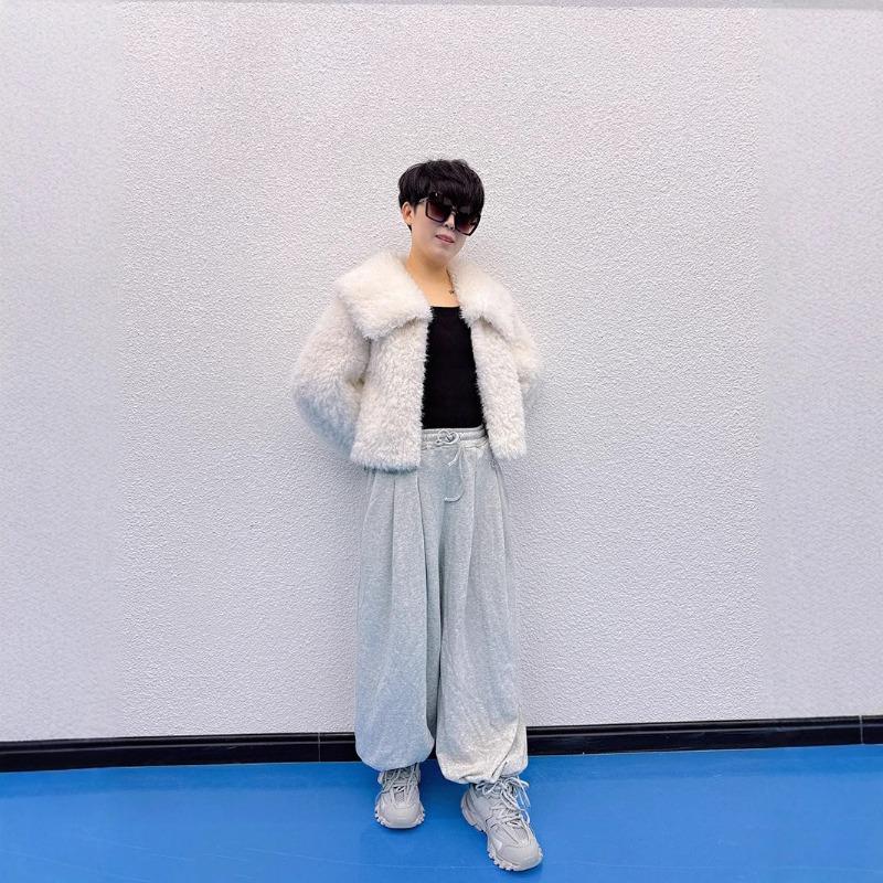 Fur integrated jacket women's winter new fashion versatile environmentally friendly short Mao Mao jacket