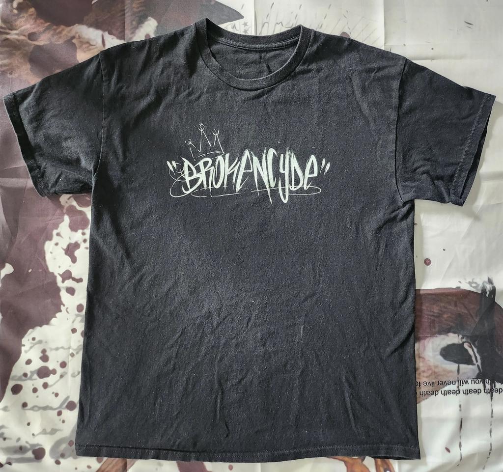 Vintage BrokeNCYDE T-Shirt Unisex Alle Größen Kurzarm NZ287 KOSTENLOSER VERSAND