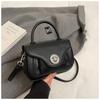 High-end hand carry fashionable small square bag, new simple and versatile shoulder bag, niche design messenger bag