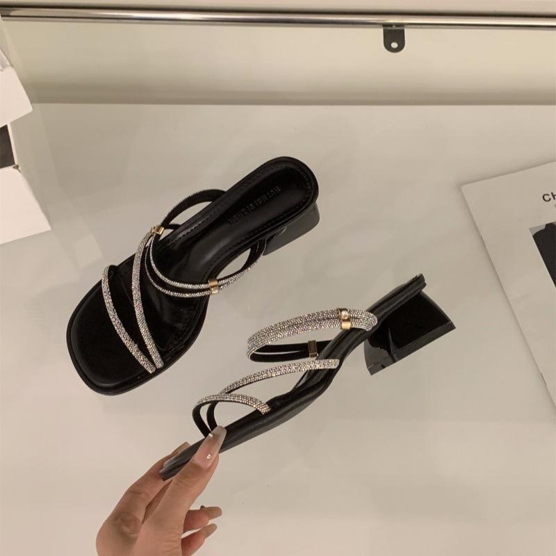 Temperament thick heel French small cool slippers fairy shoes 2025 new summer fashion outer wear rhinestone thin strap sandals