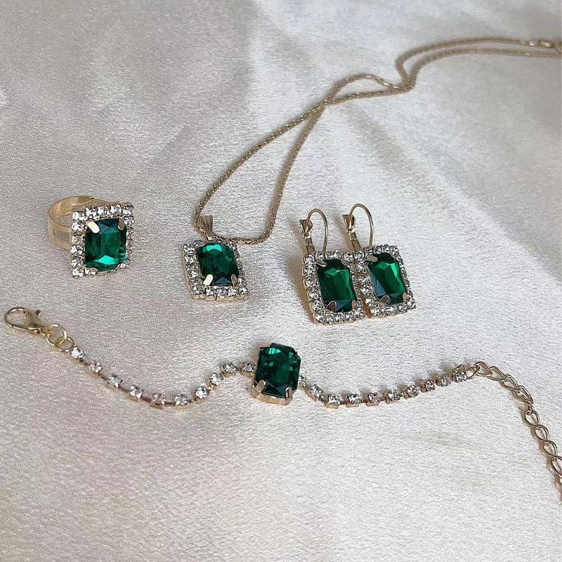 

Комплект украшений из циркония, геометрическое квадратное ожерелье из циркония, браслет, кольцо для женщин, ключичная цепочка, модное индивидуальное украшение на шею зелёный