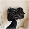 Simple and Versatile Bag Women's Large-capacity New Summer Leisure Chain Shoulder Bag Commuter Tote Bag