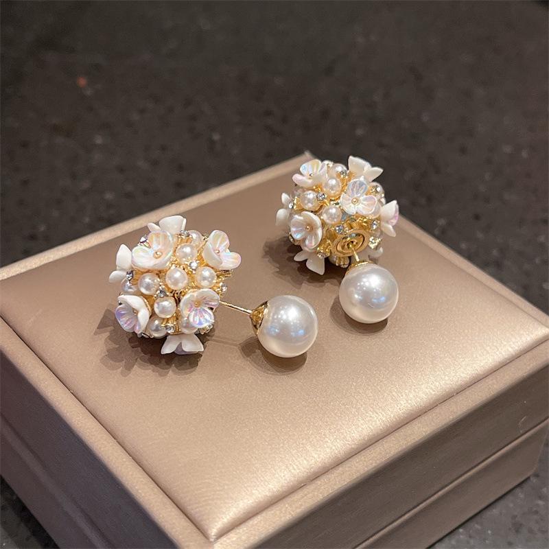 White Shell Flower Pearl Stud Earrings For Women Ball Double Side Elegant Earrings Set Exquisite Vintage Fashion Jewelry
