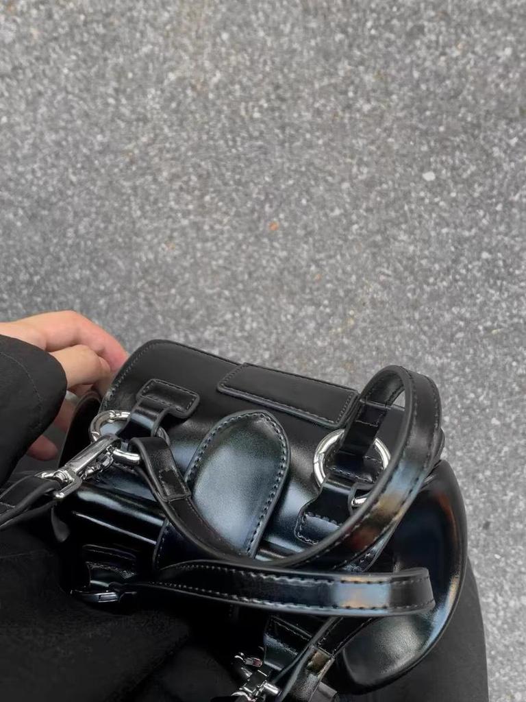 Geantă Mini de Mână Niche Retro cu Cataramă Metalică Femei 2024 - Geantă Simplă Versatilă de Umăr/Crossbody