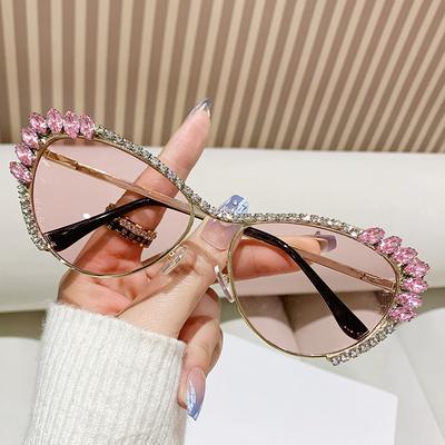 Popularne Okulary Przeciwsłoneczne Kocie Oko z Diamentami w Stylu Vintage dla Kobiet Metalowe Okulary Przeciwsłoneczne Punk Luksusowa Marka Projektant Różowe Kryształowe Odcienie