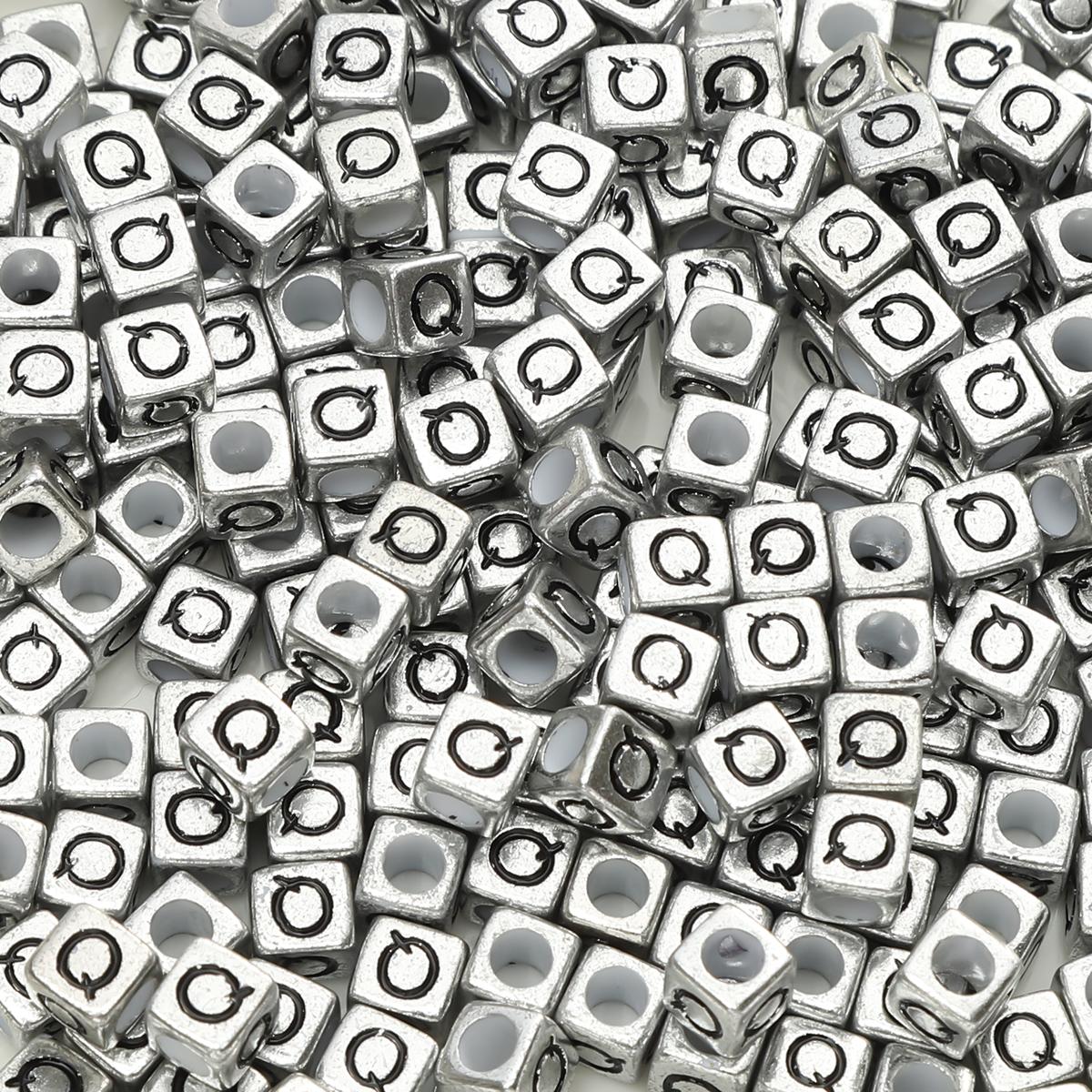 

Акриловые кубики с английскими буквами для изготовления ожерелий, браслетов, серег и других украшений своими руками Q