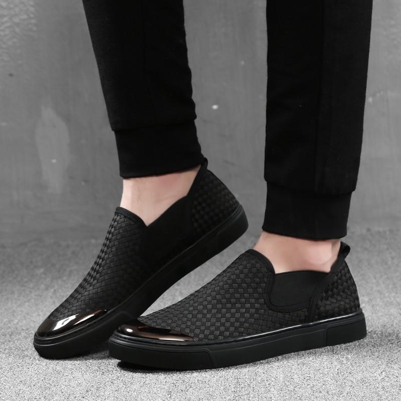 European Designer New Shoes for Men Knit Casual Shoes Breathable Flat Skateboard Shoes Street Cool Black Slip-on Loafers