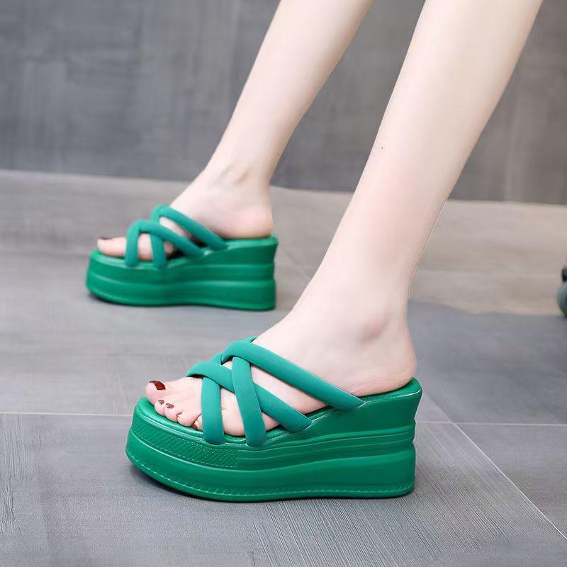 Slope Heeled Slippers Women Outside 2025 New Summer Fashion Bright Diamond Versatile Thick Sole Sponge Slipper Women Shoes