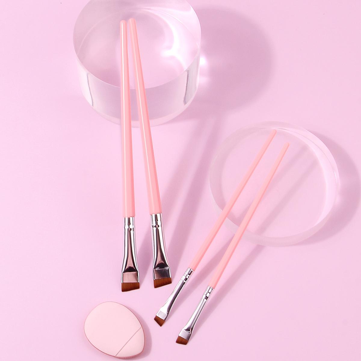 

Makeup brush set: ultra-fine eyeliner brush + slanting eyebrow brush + under-eyelid to under-eye brush with mini powder puff