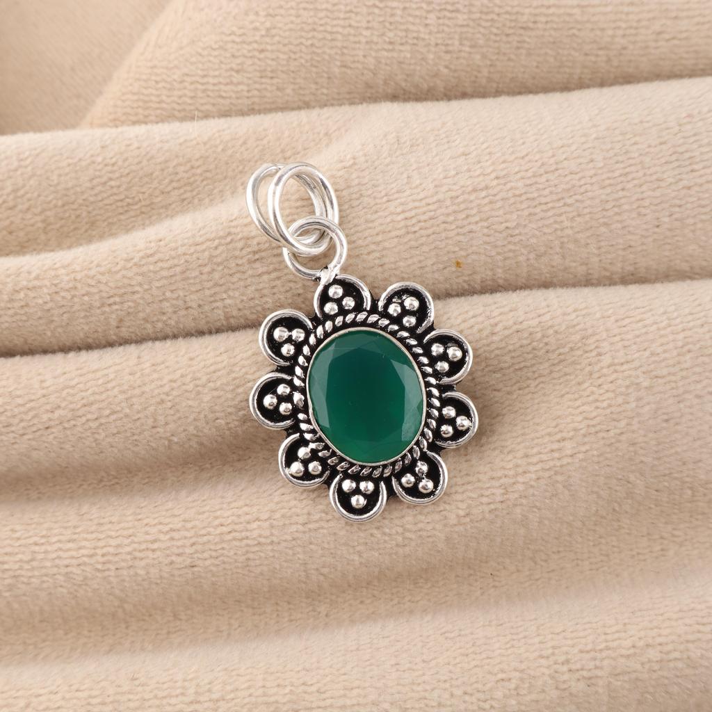 Green Onyx Gemstone 925 Sterling Silver Jewelry Elegant Pendant 1.37" For Anniversary Gift CP-40-17