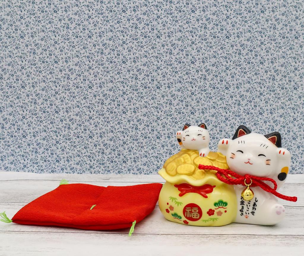 Yakushigama Maneki Neko (Treasure Bag, Parent and Child) Harmony (with Good Luck Sticker)