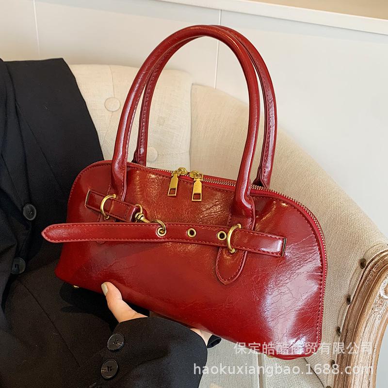 Premium retro brown small bag 2025 new fashion versatile women's messenger bag super fire portable shell bag