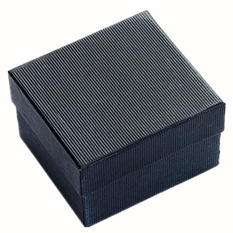 

Универсальная квадратная коробка для часов: Модный, Прочный, Многостильный и Креативный с Дизайном из Ленты.