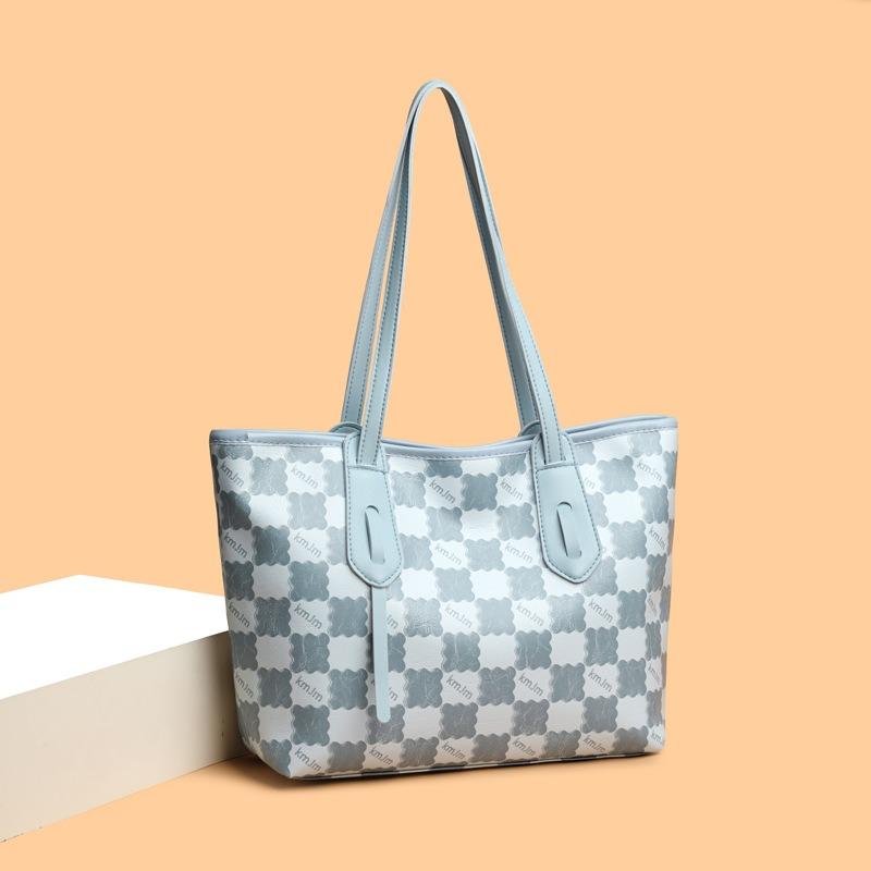 Large-capacity tote bag women's new light luxury fashion niche high-end large bag versatile shoulder bag