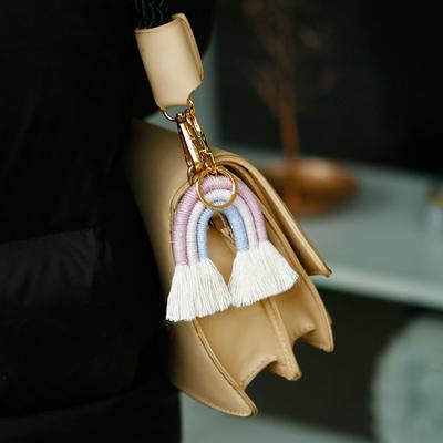  Pendentif Créatif Transfrontalier Fait Main d'Europe et d'Amérique, Décoration de Sac à Gland Bohème, Porte-clés Arc-en-ciel Tissé à la Main