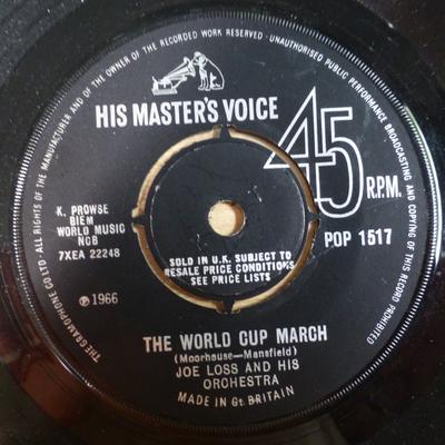 7inch Record JOE LOSS & HIS ORCHESTRA - The World Cup March POP1517 His Master's Vo 1966 UK Soundtracks & Musicals Used