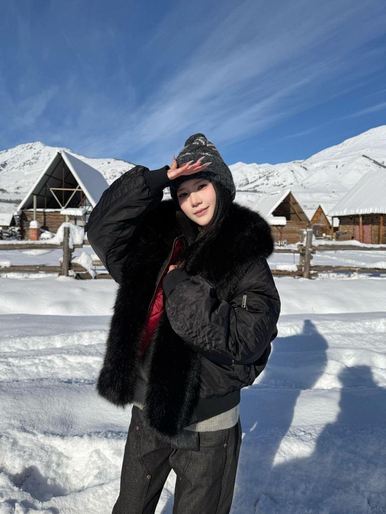 EME Yisheng Yi Faux Fur Balaclava & American Retro MA1 Air Force Jacket Winter Coat