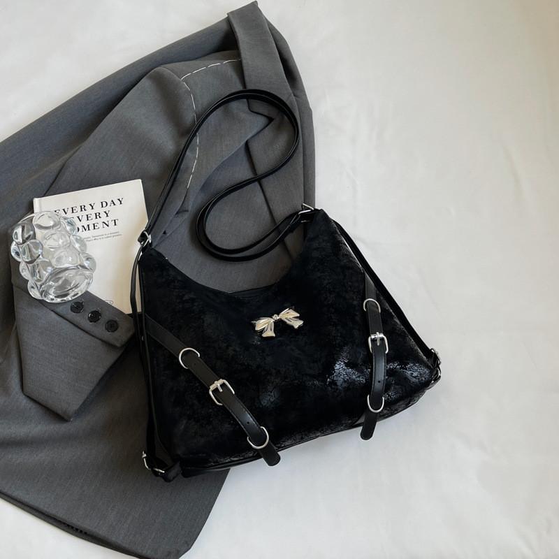 Шикарная большая сумка-тоут черная, белая, розовая, серебристая, зеленая для повседневных прогулок чёрный