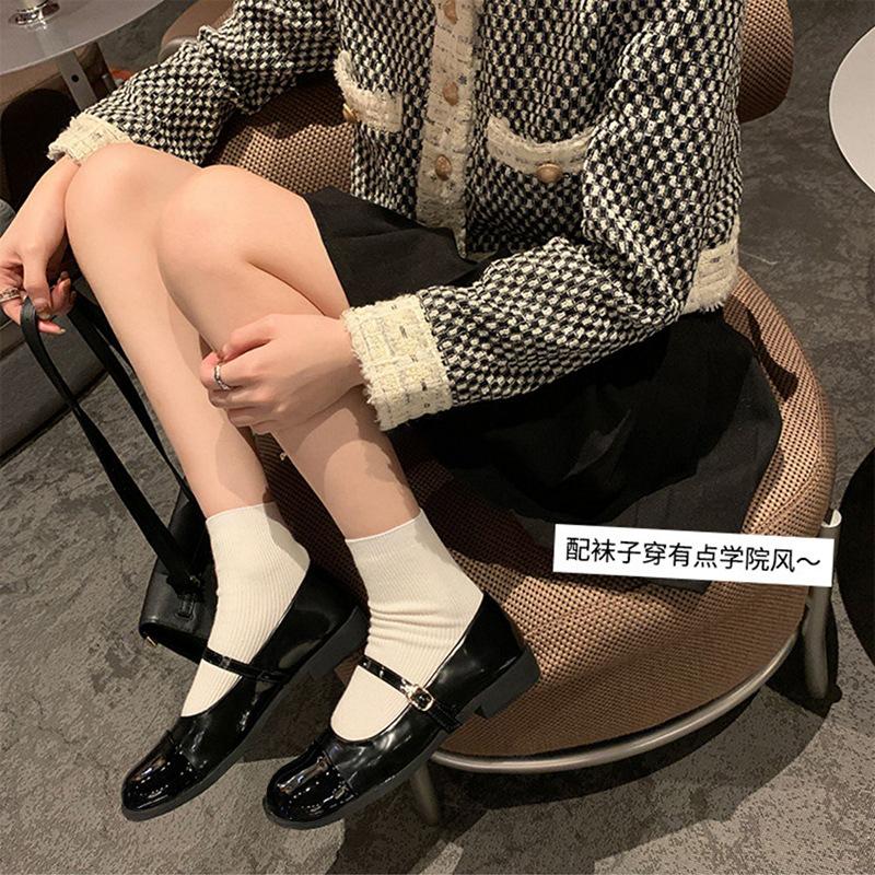 

Premium cowhide version~ Xiaoxiangfeng one-word buckle belt color matching Mary Jane shoes black and white square head retro thick heel single shoes 40