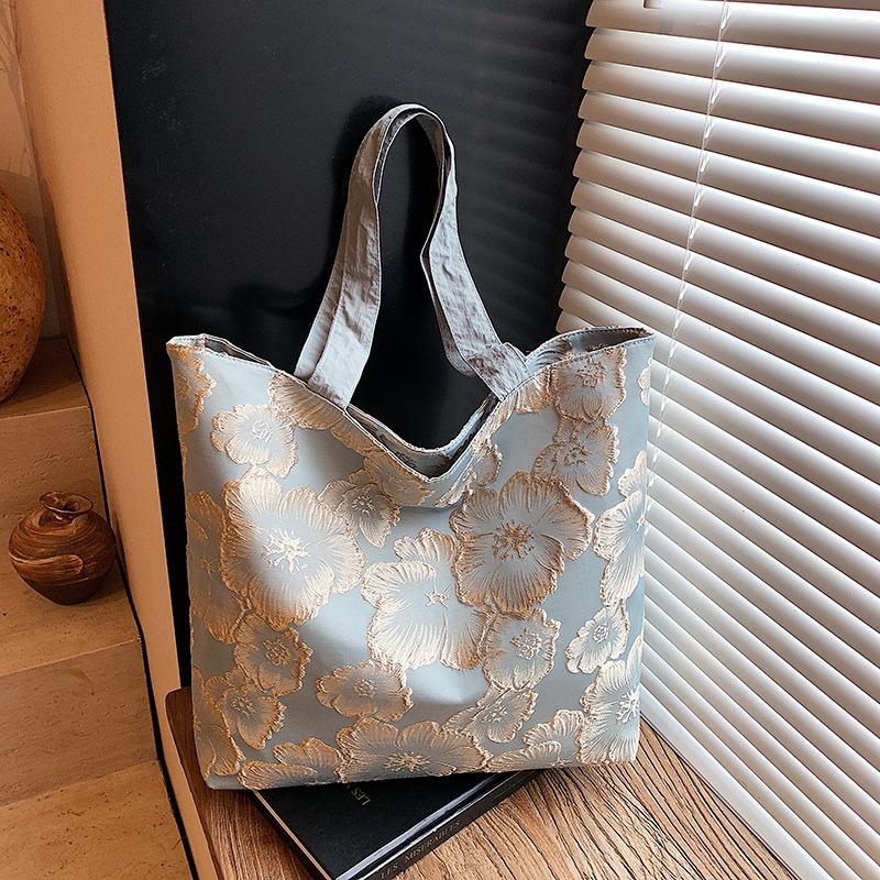 

Elegant Chinese Style Backpack Large Capacity Multipurpose Women s Shoulder Bag Exquisite Embroidery Ancient Underarm Bag Travel синий