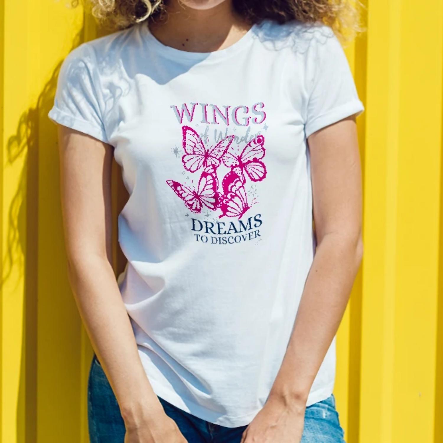 Women s round neck butterfly and letter print casual spring and summer T-shirt fashionable, unique and versatile S