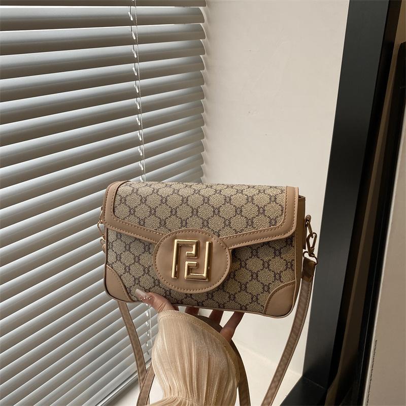 Retro niche small square bag women's new trend single shoulder oblique span bag versatile printed commuter armpit bag