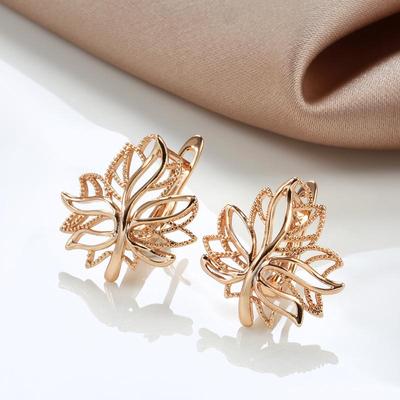 Modische glänzende Blatt Roségold Ohrringe für Damen