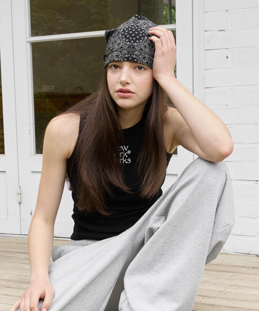 Nyuyogwogseu Summer Paisley Beanie Hat_ Black