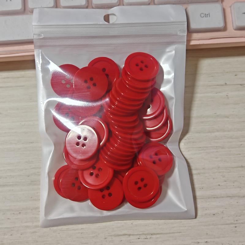 50 Stück Einfache 4-Loch-Knöpfe 20 mm Rund Harz Flachrücken Knöpfe Pullover Rock Zubehör