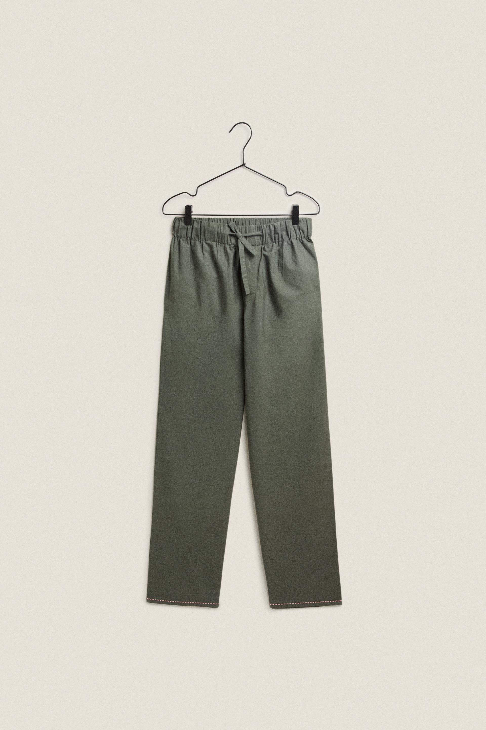 

РОЖДЕСТВЕНСКИЕ ПИЖАМНЫЕ БРЮКИ ДЛЯ ВЗРОСЛЫХ