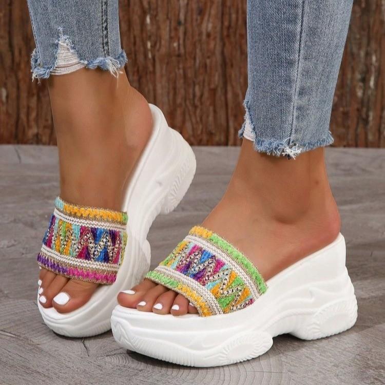 

2025 новые этнические трендовые тапочки на каблуке большого размера модные тапочки с толстым дном и одним словом в виде рыбьего рта 42 разноцветный