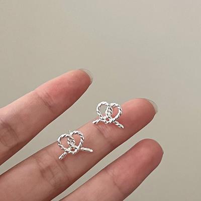 Kleine Kink Love Ohrstecker Damen Schlichtes Nischendesign Herz Ohrringe