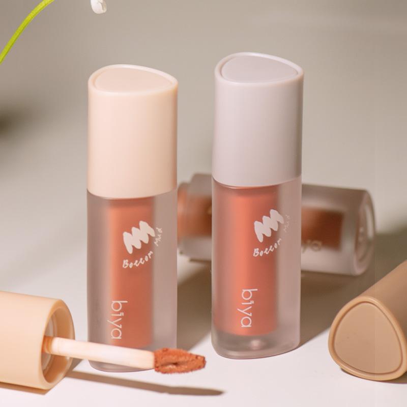 Leichte matte Lippenschlammmilch, Kaffeepfirsich, matte Lippenglasur, samtige Aufhellung ist nicht leicht am Lippenstift zu haften