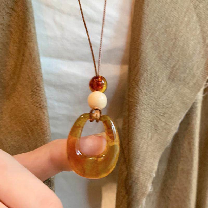 Bohemian Geometric Pendant Necklace Niche Retro Temperament Collarbone Chain Light Luxury Versatile High-end Jewelry