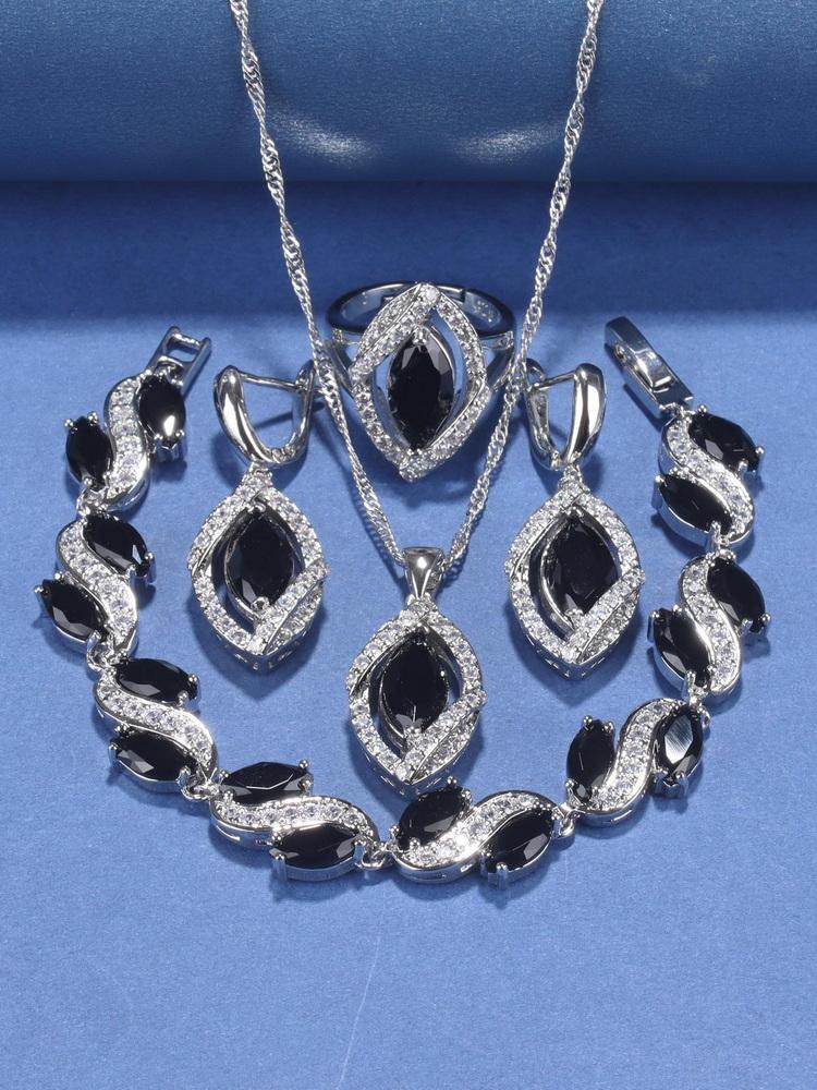 Matrimonio a Dubai Accessorio Gioielleria Raffinata Bracciale e Anello con Granato Rosso di Qualità Set di Orecchini e Collana da Donna