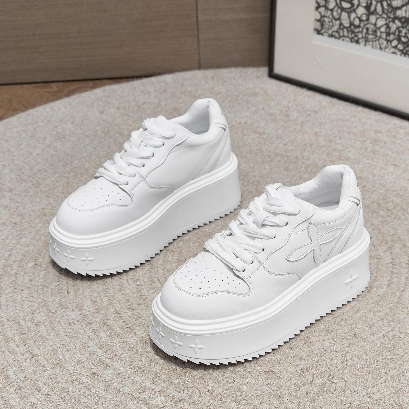 

thick-soled leather round head white shoes for women s spring new small men to increase their height, casual fashion versatile board shoes for women 35 білий