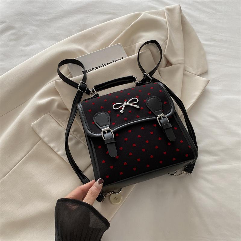 

2024 новый колледж стиль персонализированный колледж стиль летний досуг красивый рюкзак нишевая дорожная сумка женская