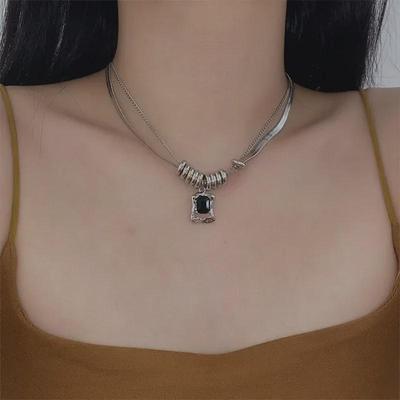 Collier Double Couche en Acier Titane Zircon Style Hip-hop pour Femmes - Accessoire Chaîne Pull Automne/Hiver