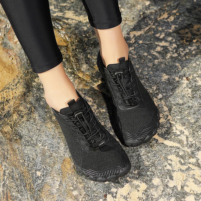 Unisex Outdoor Beach Water Shoes Quick Dry Sandals Aqua Sneakers Non Slip River Shoes For Camping Summer Travel Daily Use